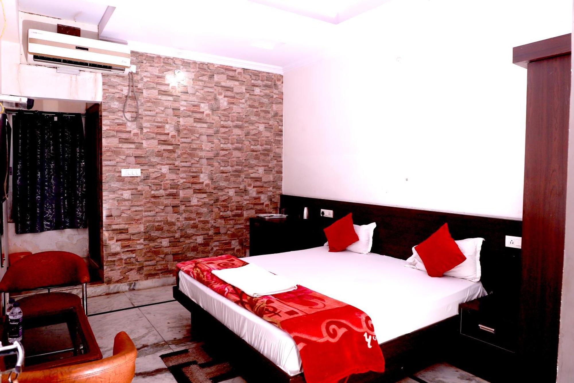 Hotel River View Khagaria Exterior photo